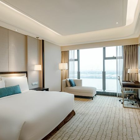 Crowne Plaza Guangzhou Zengcheng By Ihg- Canton Fair Free Shuttle Bus Εξωτερικό φωτογραφία